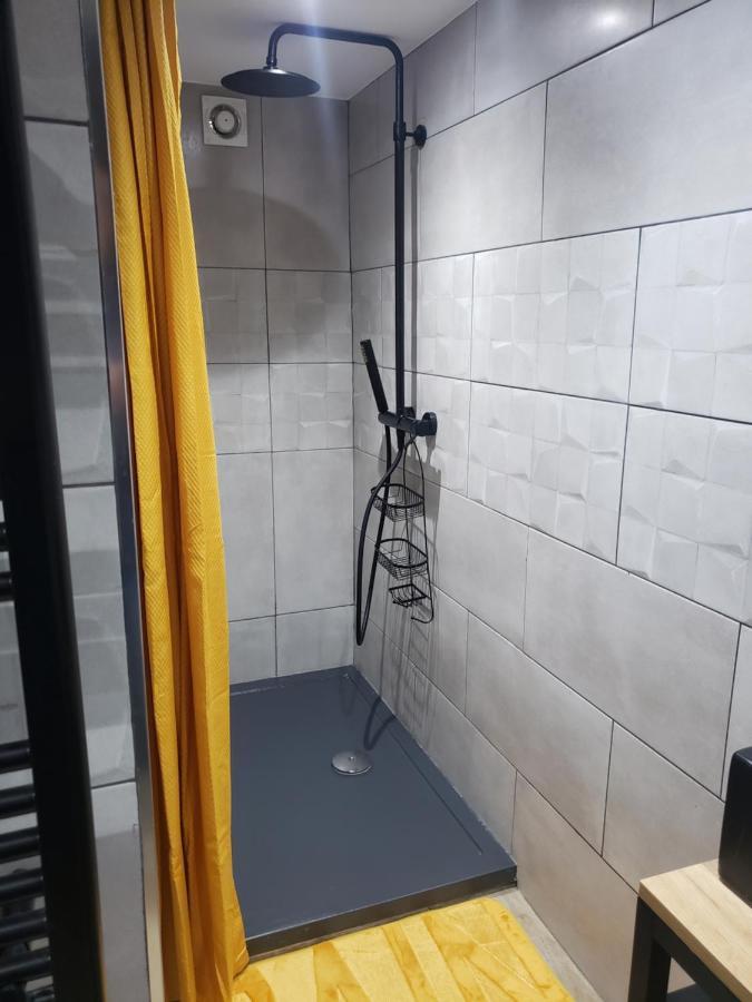 דירות Coubron Cosy מראה חיצוני תמונה